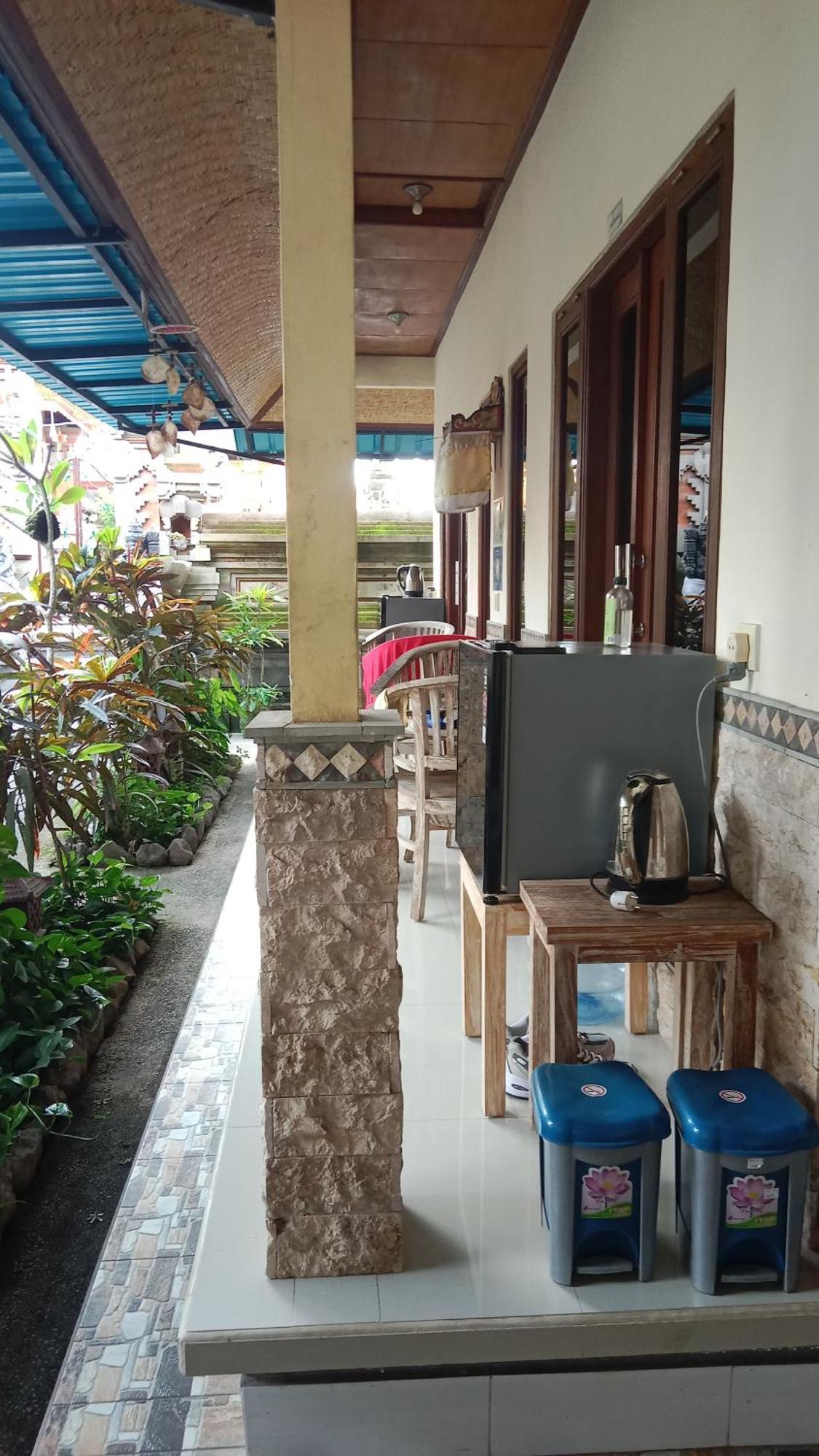 Homestay Artawa House *